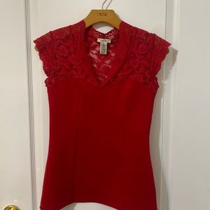 Cache red lace top sz sm